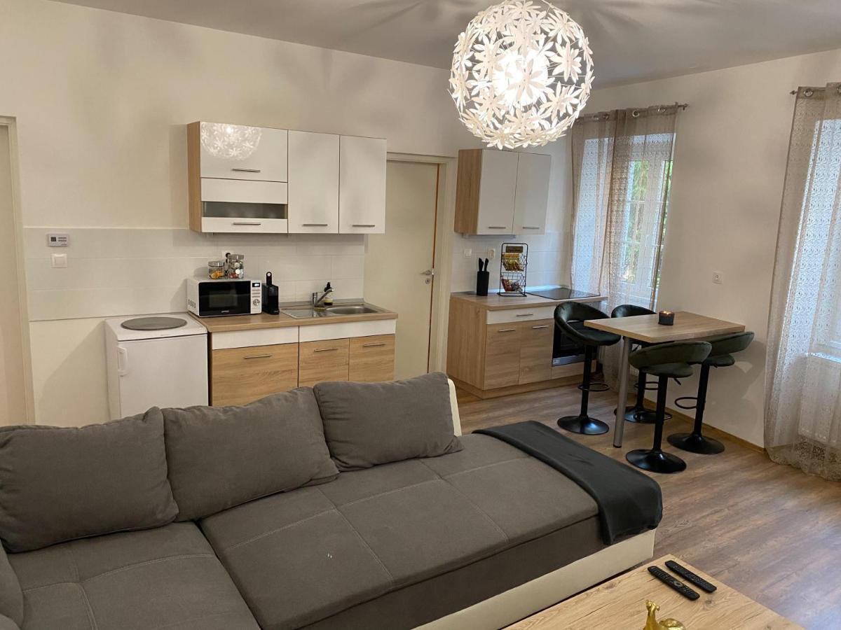 Varker 9 Apartman Sopron Eksteriør billede